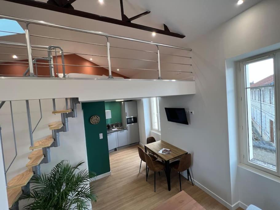Duplex Type Loft Centre Ville * Clim * Wifi * Haut De Gamme * Ανγκουλέμ Εξωτερικό φωτογραφία